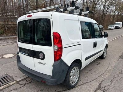 Gebraucht Fiat Doblò 95 PS (69 kW) 2010 Weiß Van / Kleinbus