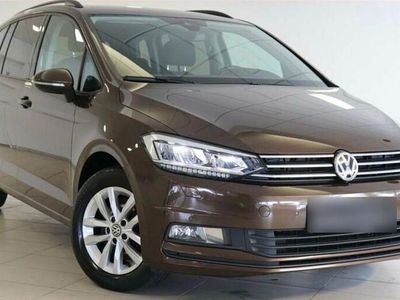Gebraucht VW Touran 150 PS (110 kW) 2015 Braun Van / Kleinbus