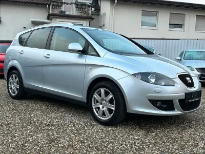 Gebraucht Seat Altea XL Stylance 105 PS (77 kW) 2007 Silber Van / Kleinbus