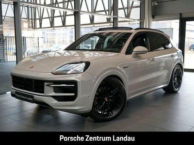 Usata Porsche Cayenne Black Edition 470 CV (345 kW) 2026 Bianco SUV