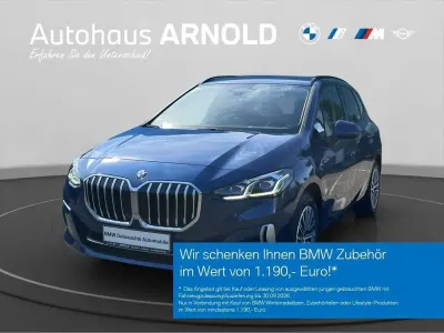 Gebraucht BMW 220 Active Tourer Comfort Edition 156 PS (114 kW) 2025 Phytonicblau Van / Kleinbus