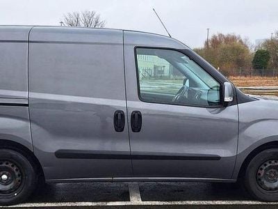 Gebraucht Fiat Doblò 90 PS (66 kW) 2015 Grau Van / Kleinbus