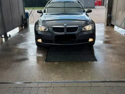 Gebraucht BMW 320 163 PS (119 kW) 2006 Grau Kombi