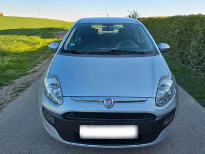 Gebraucht Fiat Punto Active 69 PS (50 kW) 2011 Silber Kleinwagen