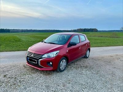 Gebraucht Mitsubishi Space Star Spirit 71 PS (52 kW) 2022 Rot Kleinwagen