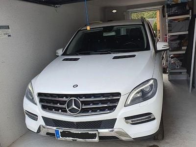 Gebraucht Mercedes ML350 258 PS (189 kW) 2015 Weiß SUV