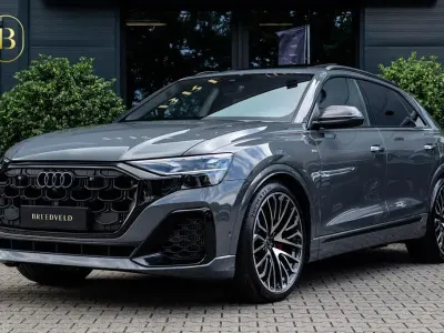 Gebraucht Audi Q8 Advanced 489 PS (359 kW) 2026 Grau SUV