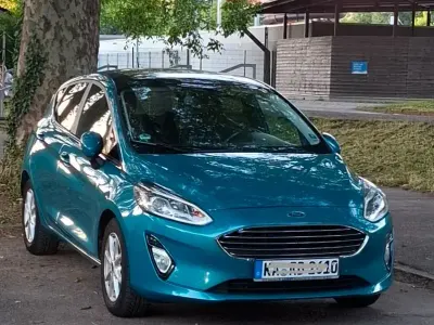 Gebraucht Ford Fiesta Titanium 101 PS (74 kW) 2017 Grün Kleinwagen