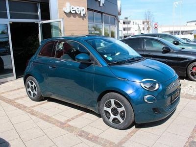 Begagnad Fiat 500e Action 69 kW (95 HK) 2023 Grön Halvkombi