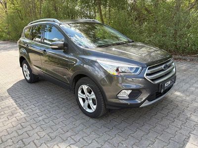 Gebraucht Ford Kuga Titanium 175 PS (128 kW) 2018 Grau SUV