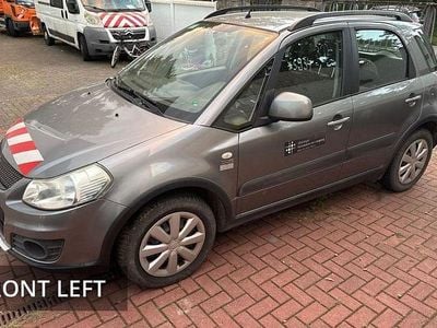 Grau Gebraucht 2010 Suzuki SX4 Club Limousine | 2.999 € (Fairer Preis)