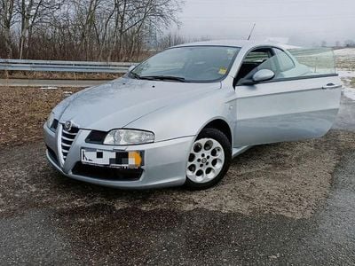 Silber Gebraucht 2006 Alfa Romeo GT Distinctive Coupé | 2.490 € (Superpreis)