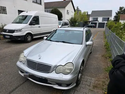 Gebraucht Mercedes C240 Avantgarde 177 PS (130 kW) 2001 Silber Kombi