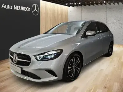 Gebraucht Mercedes B200 Progressive 150 PS (110 kW) 2025 Lack hightechsilber Kleinwagen