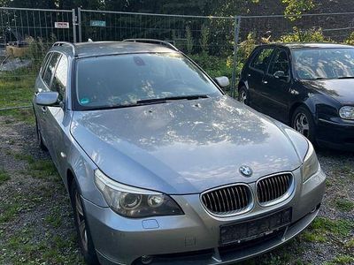 BMW 523