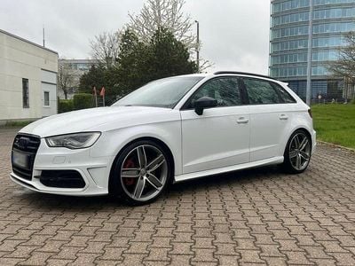 Gebraucht Audi S3 Ambiente 300 PS (220 kW) 2015 Weiß Limousine