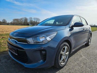 Blau Gebraucht 2017 Kia Rio Edition 7 Kleinwagen | 6.200 € (Fairer Preis)
