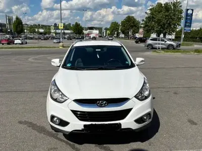 Gebraucht Hyundai ix35 Premium 184 PS (135 kW) 2012 Weiß SUV