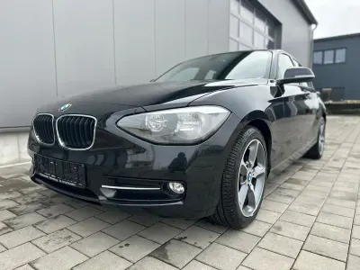 Gebraucht BMW 118 Sport Line 143 PS (105 kW) 2013 Schwarz Kleinwagen