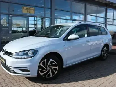 Second-hand VW Golf VII Join 110 CP (80 kW) 2018 Argintiu Break