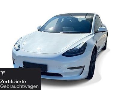 Begagnad Tesla Model 3 Long Range RWD 208 kW (283 HK) 2021 Vit Sedan