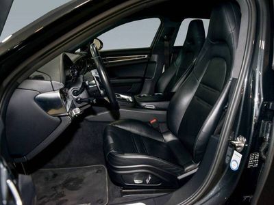 Porsche Panamera 4