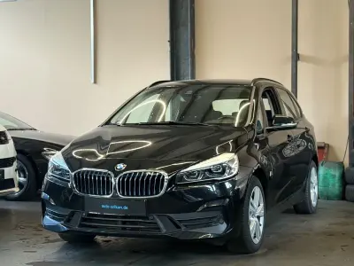 Gebraucht BMW 225 Active Tourer Sport Line 136 PS (100 kW) 2018 Schwarz Van / Kleinbus