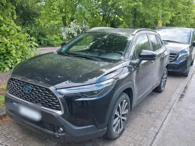 Gebraucht Toyota Corolla Cross 194 PS (142 kW) 2023 Schwarz SUV
