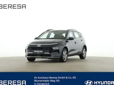 Neu Hyundai Bayon Blackline 100 PS (73 kW) 2026 Grau SUV