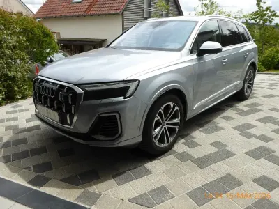 Gebraucht Audi Q7 231 PS (169 kW) 2025 Silber SUV