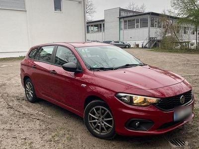Usata Fiat Tipo 95 CV (69 kW) 2019 Rosso Station wagon