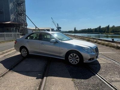 Mercedes E200