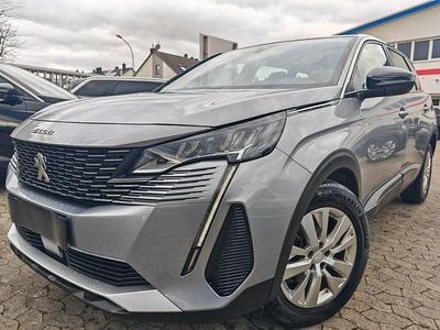 Gebraucht Peugeot 5008 131 PS (96 kW) 2022 Grau SUV