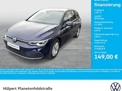 Usata VW Golf VIII Life 131 CV (96 kW) 2023 Blu Berlina