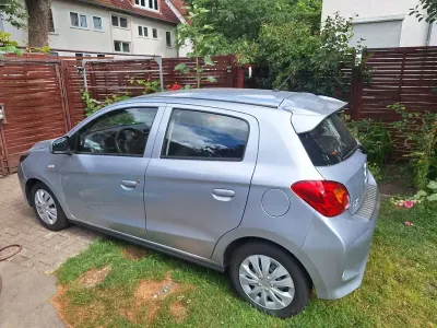 Gebraucht Mitsubishi Space Star Select 71 PS (52 kW) 2023 Silber Kleinwagen
