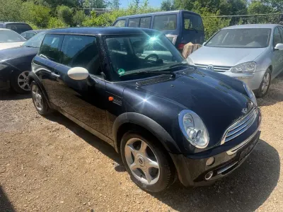 Gebraucht Mini ONE 90 PS (66 kW) 2005 Schwarz Kleinwagen
