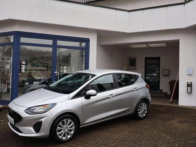 Gebraucht Ford Fiesta Cool & Connect 101 PS (74 kW) 2022 Polarsilber Kleinwagen
