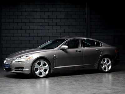 Second-hand Jaguar XF Supercharged 416 CP (305 kW) 2008 Gri Berlinǎ