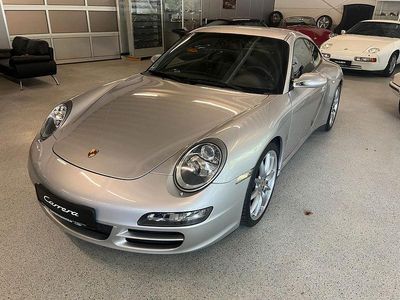 Second-hand Porsche 911 Carrera 4 325 CP (239 kW) 2005 Argintiu Coupe