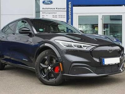 Darkmatter grey metallic Gebraucht 2022 Ford Mustang Mach-E Extended Range SUV | 44.492 € (Teuer)