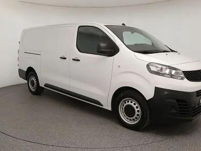 Second-hand Fiat Scudo 102 CP (75 kW) 2023 Alb Van