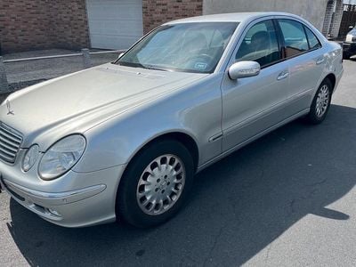 Mercedes E240