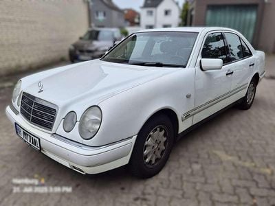 Mercedes E230