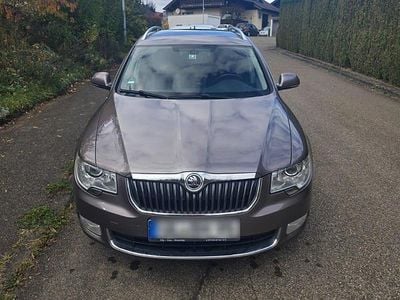 Gebraucht Skoda Superb 160 PS (117 kW) 2011 Kombi