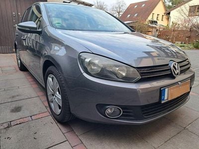Gebraucht VW Golf VI Comfortline 122 PS (89 kW) 2010 Grau Kleinwagen