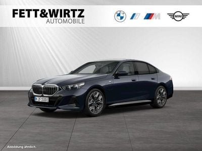 Gebraucht BMW 550e M Sport 489 PS (359 kW) 2024 Schwarz Limousine