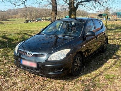 Gebraucht Hyundai i30 109 PS (80 kW) 2008 Schwarz Limousine