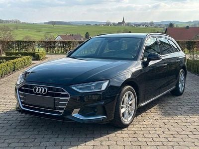 Gebraucht Audi A4 Ambiente 163 PS (119 kW) 2023 Schwarz Kombi
