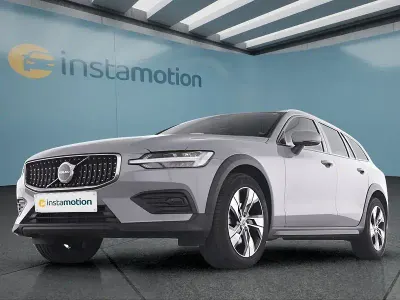 Usata Volvo V60 CC 197 CV (144 kW) 2024 Grigio Station wagon