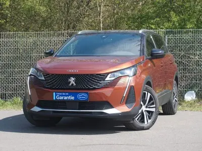 Gebraucht Peugeot 5008 GT 131 PS (96 kW) 2023 Braun SUV
